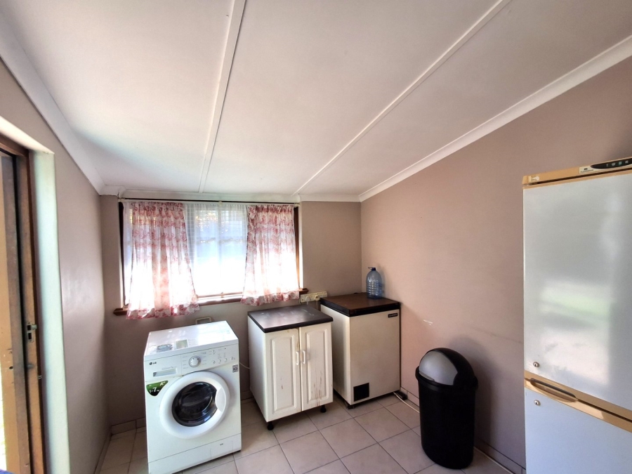 3 Bedroom Property for Sale in Port Edward KwaZulu-Natal