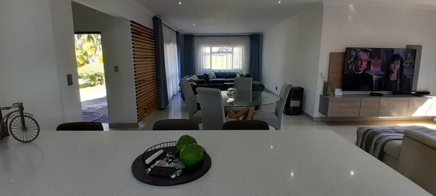 3 Bedroom Property for Sale in Oslo Beach KwaZulu-Natal