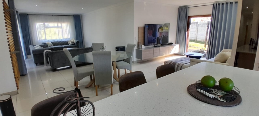 3 Bedroom Property for Sale in Oslo Beach KwaZulu-Natal