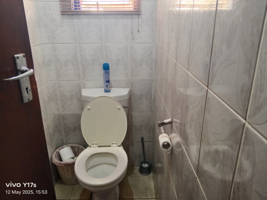 4 Bedroom Property for Sale in Newholme KwaZulu-Natal