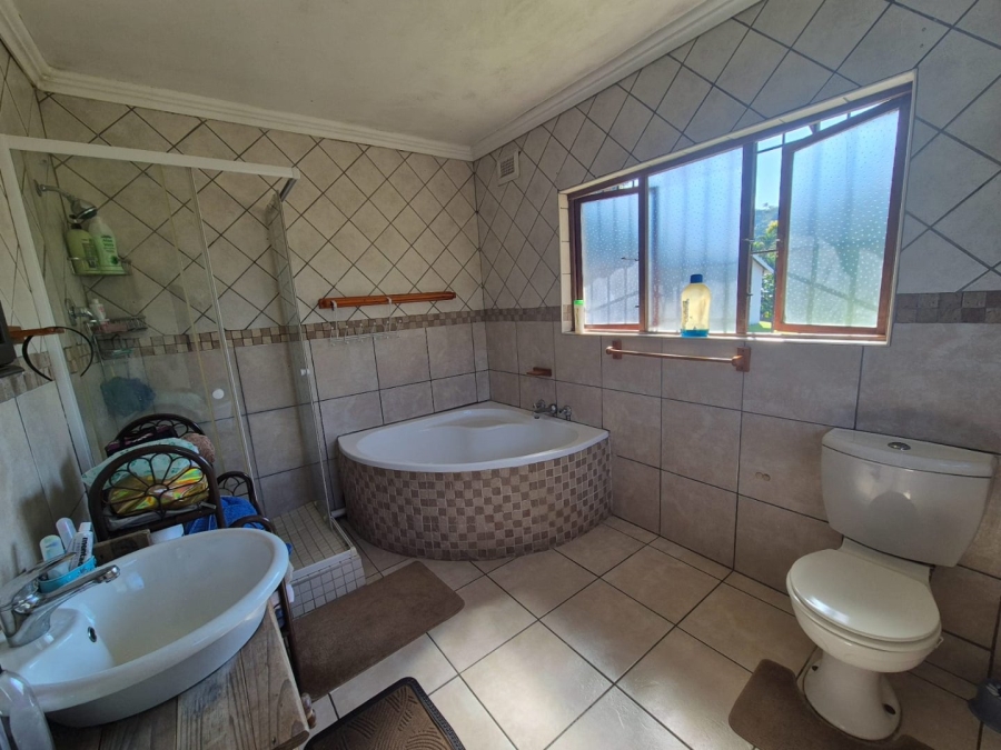 4 Bedroom Property for Sale in Moseley Park KwaZulu-Natal