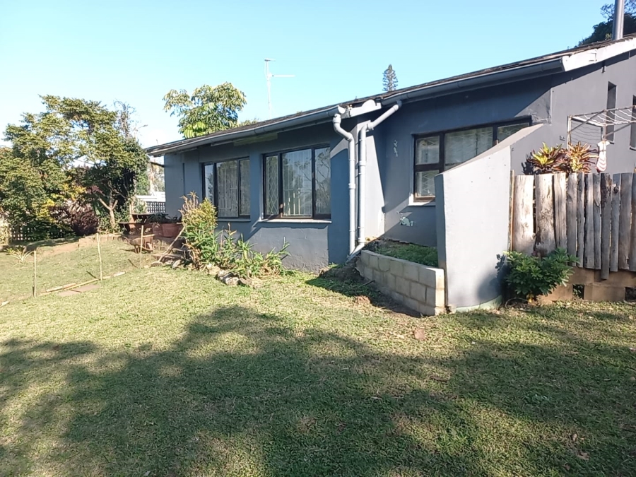 8 Bedroom Property for Sale in Margate KwaZulu-Natal