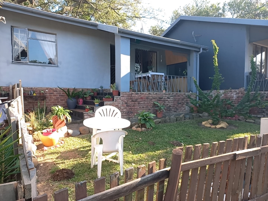 8 Bedroom Property for Sale in Margate KwaZulu-Natal