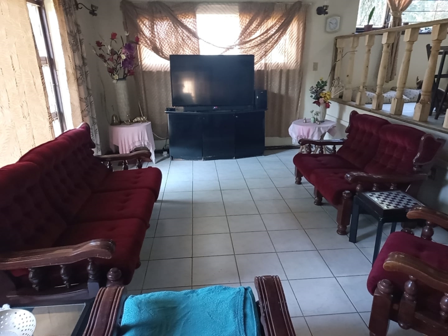 8 Bedroom Property for Sale in Margate KwaZulu-Natal