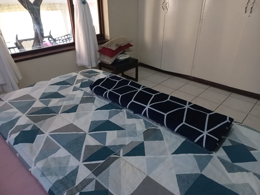 8 Bedroom Property for Sale in Margate KwaZulu-Natal