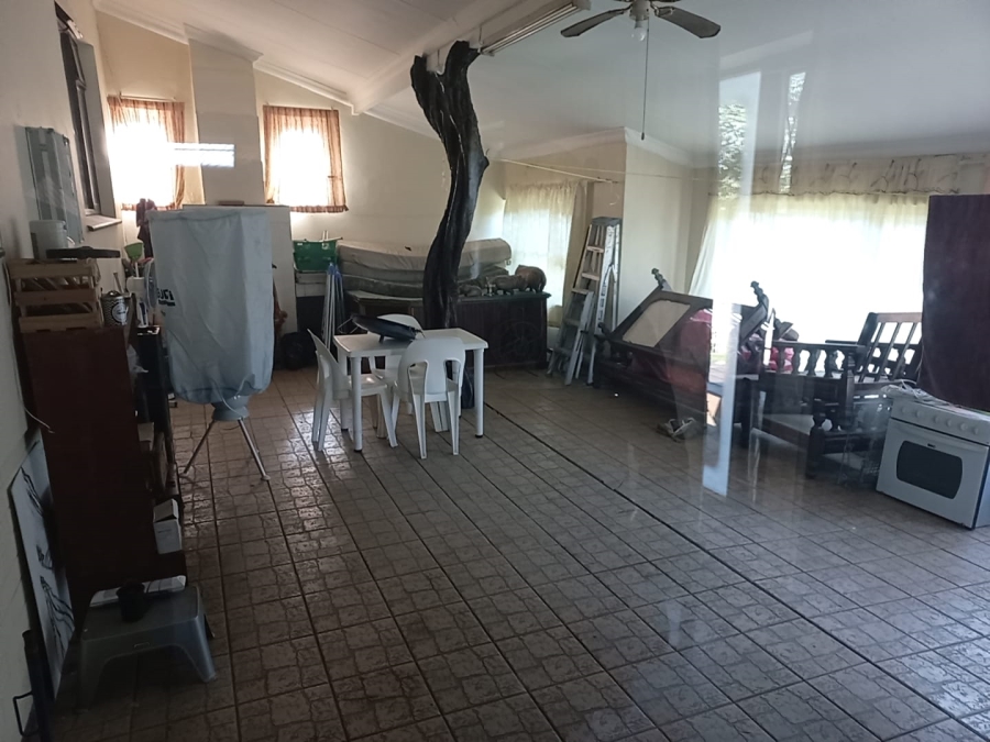 8 Bedroom Property for Sale in Margate KwaZulu-Natal