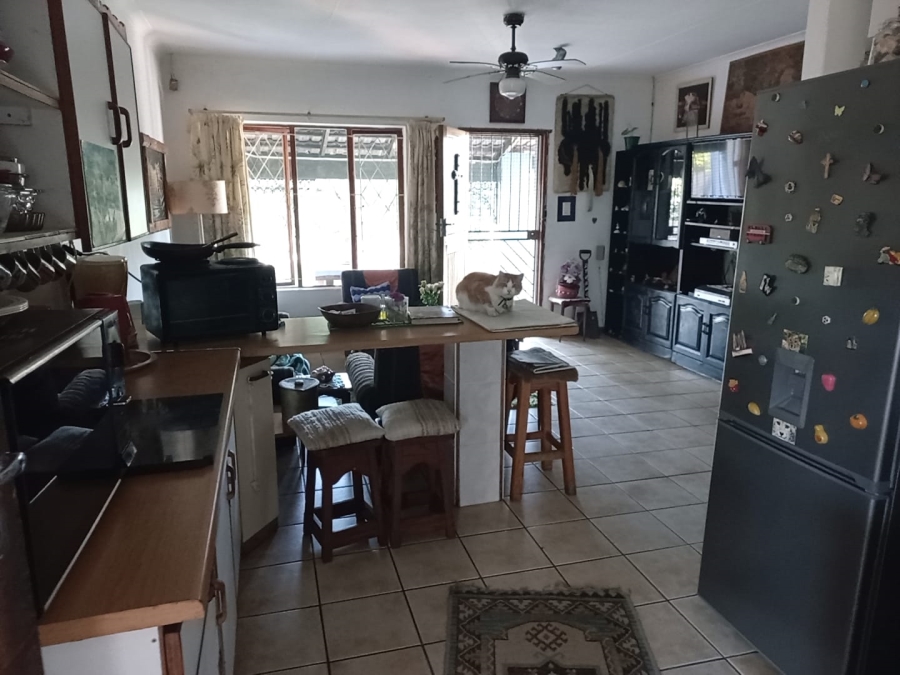 8 Bedroom Property for Sale in Margate KwaZulu-Natal