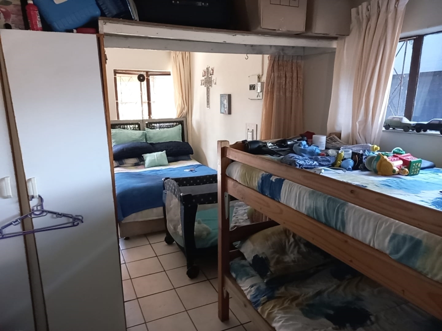 8 Bedroom Property for Sale in Margate KwaZulu-Natal