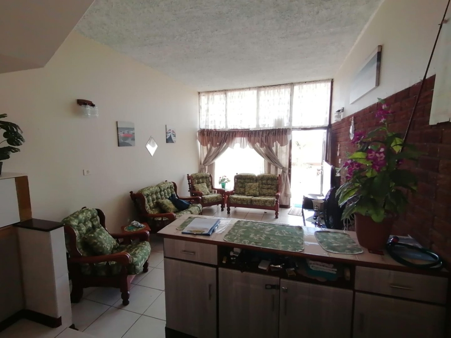2 Bedroom Property for Sale in Margate KwaZulu-Natal