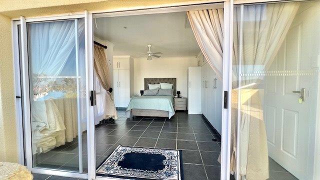 5 Bedroom Property for Sale in St Michaels On Sea KwaZulu-Natal