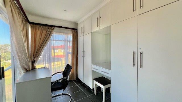 5 Bedroom Property for Sale in St Michaels On Sea KwaZulu-Natal