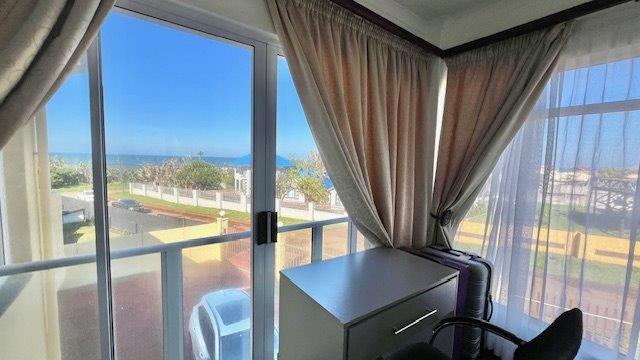 5 Bedroom Property for Sale in St Michaels On Sea KwaZulu-Natal