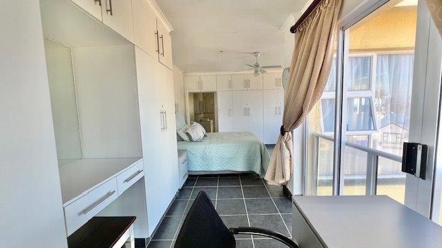 5 Bedroom Property for Sale in St Michaels On Sea KwaZulu-Natal
