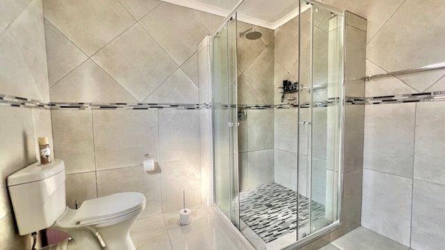 5 Bedroom Property for Sale in St Michaels On Sea KwaZulu-Natal