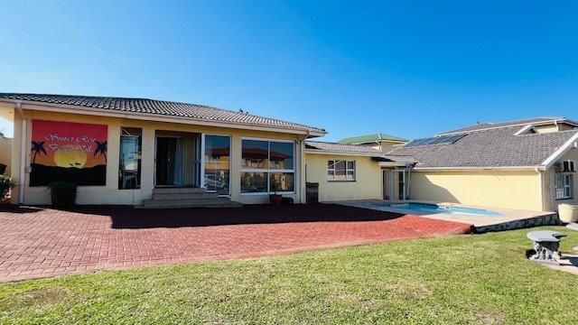 5 Bedroom Property for Sale in St Michaels On Sea KwaZulu-Natal