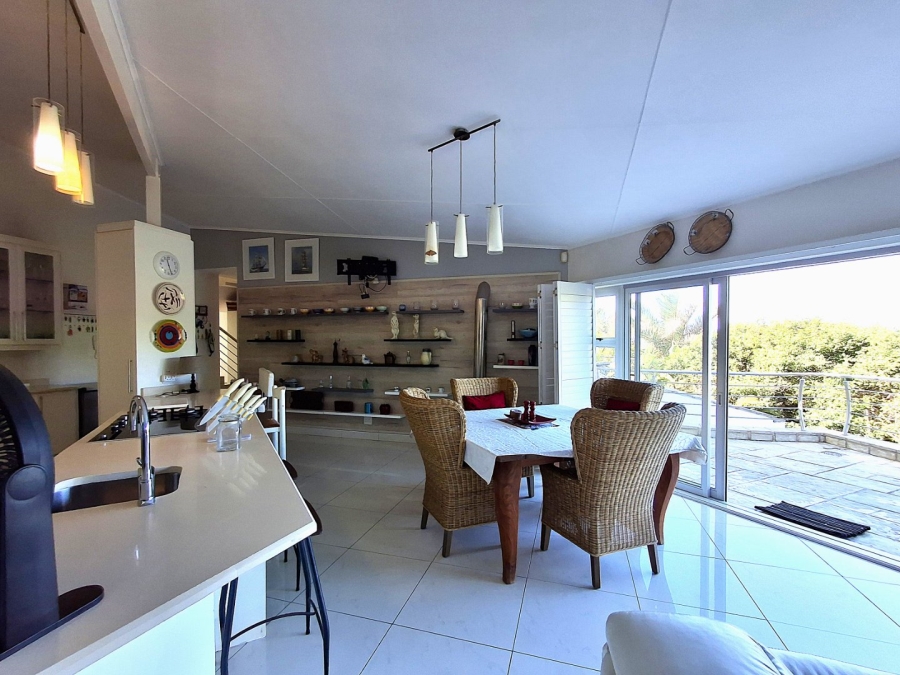4 Bedroom Property for Sale in Port Edward KwaZulu-Natal
