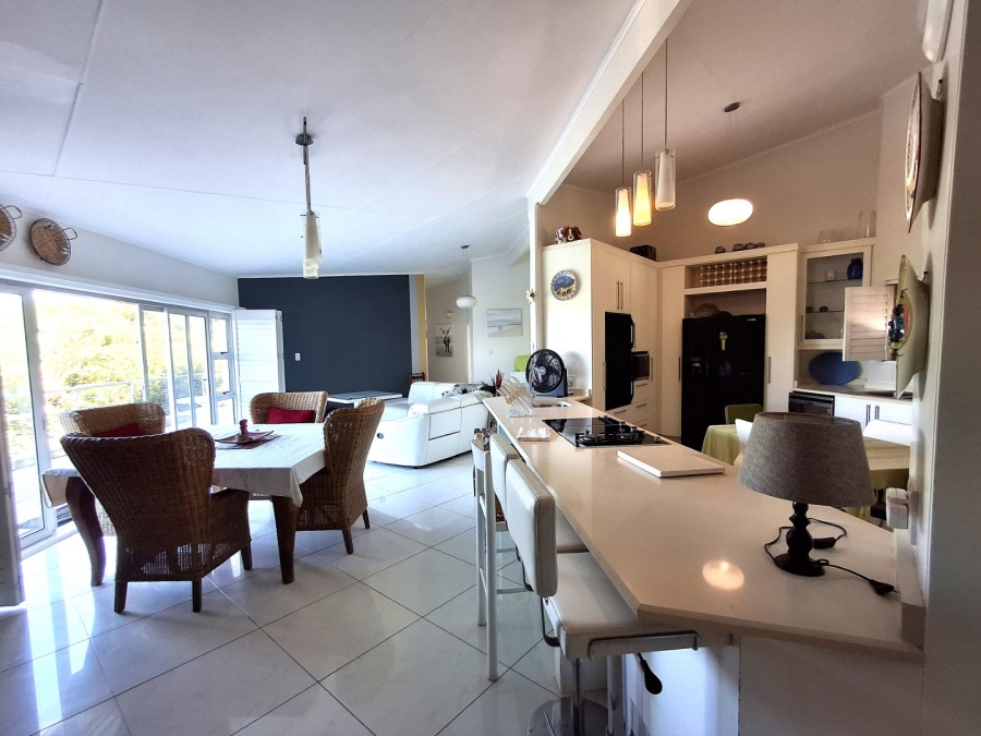 4 Bedroom Property for Sale in Port Edward KwaZulu-Natal