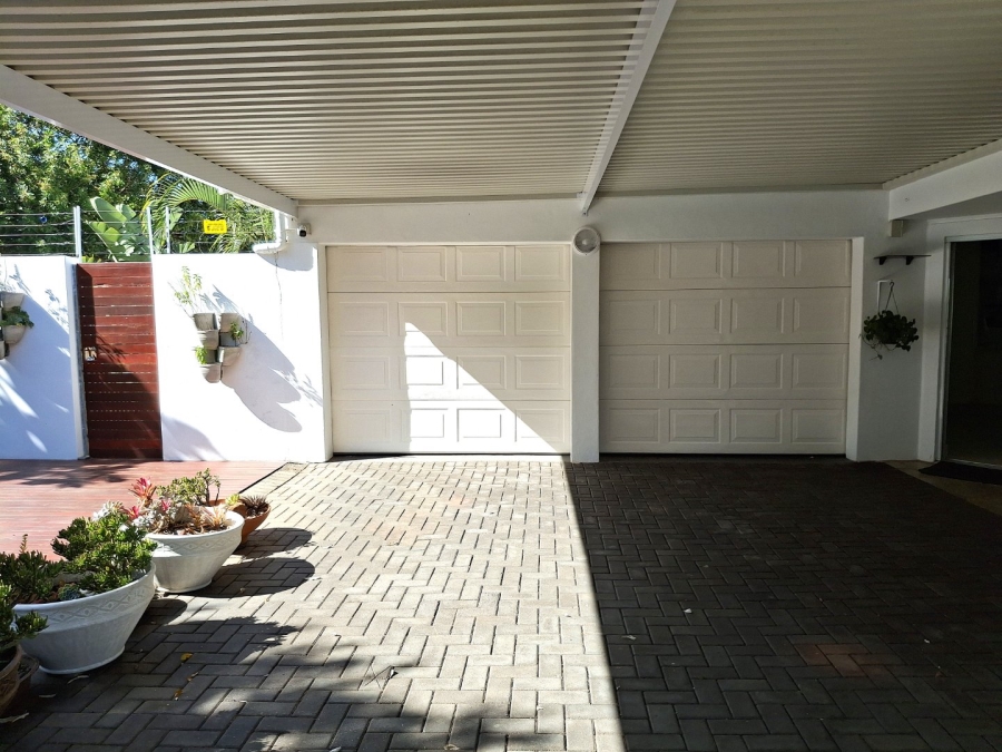 4 Bedroom Property for Sale in Port Edward KwaZulu-Natal