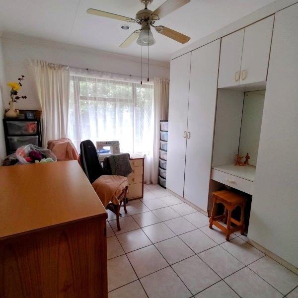3 Bedroom Property for Sale in Umtentweni KwaZulu-Natal