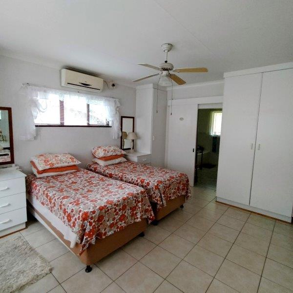 3 Bedroom Property for Sale in Umtentweni KwaZulu-Natal