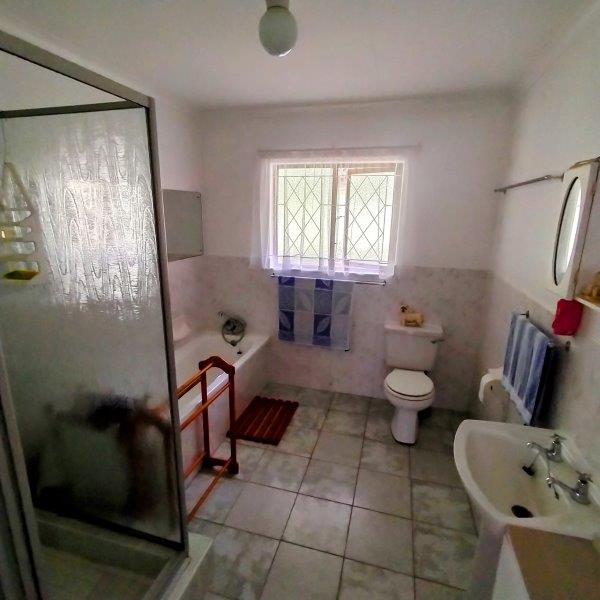 3 Bedroom Property for Sale in Umtentweni KwaZulu-Natal