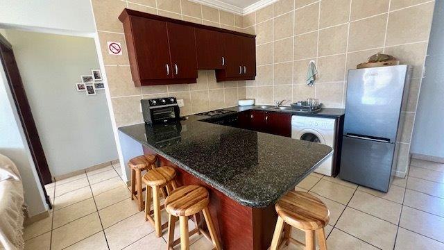 2 Bedroom Property for Sale in Uvongo KwaZulu-Natal