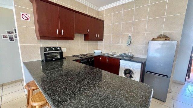 2 Bedroom Property for Sale in Uvongo KwaZulu-Natal