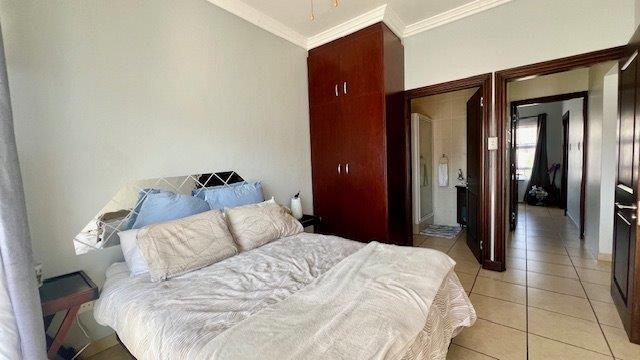 2 Bedroom Property for Sale in Uvongo KwaZulu-Natal