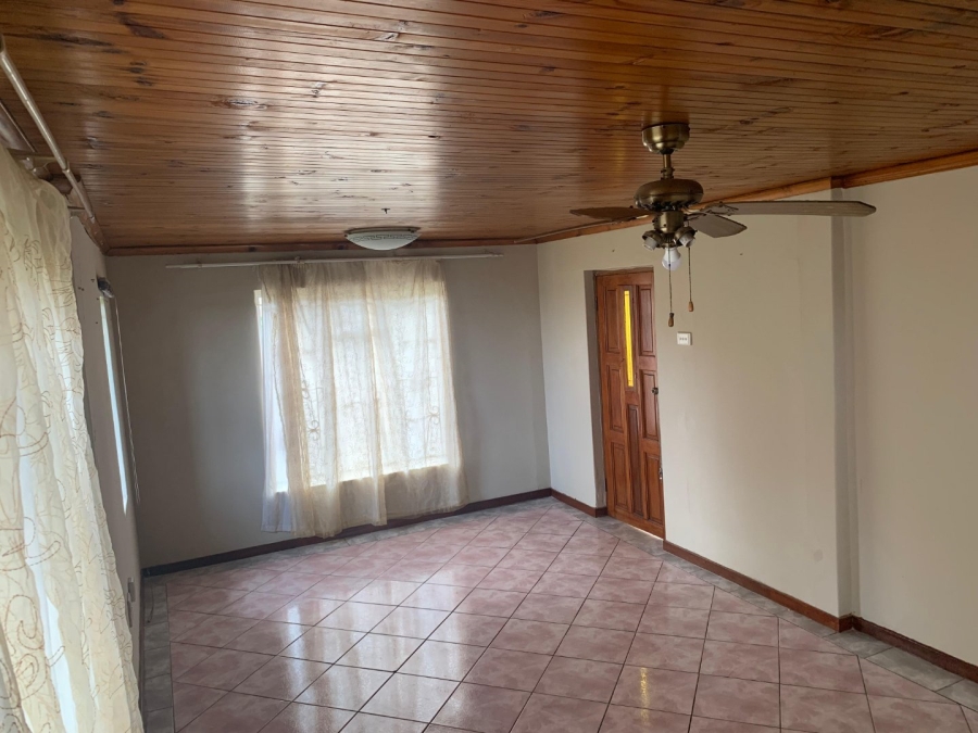5 Bedroom Property for Sale in Woodlands KwaZulu-Natal
