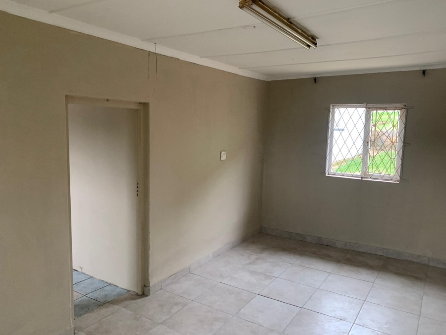 5 Bedroom Property for Sale in Woodlands KwaZulu-Natal