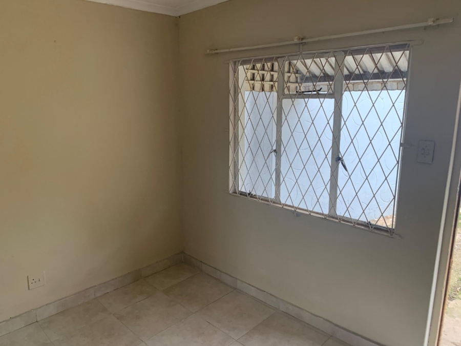 5 Bedroom Property for Sale in Woodlands KwaZulu-Natal