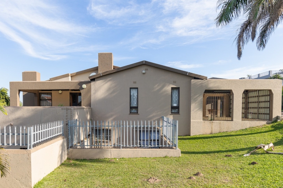 4 Bedroom Property for Sale in Manaba Beach KwaZulu-Natal