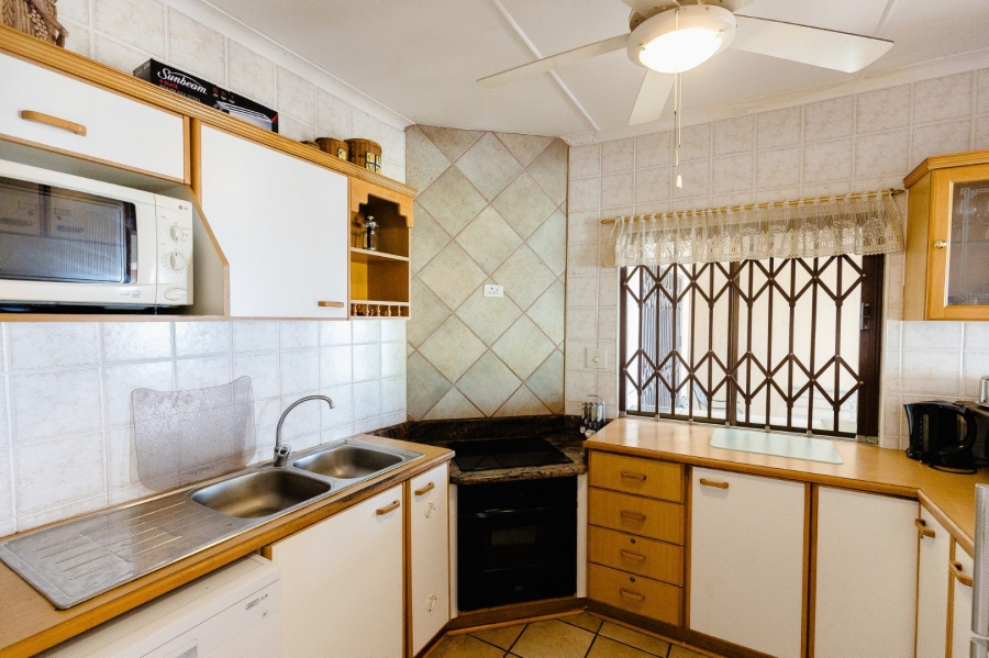 4 Bedroom Property for Sale in Manaba Beach KwaZulu-Natal