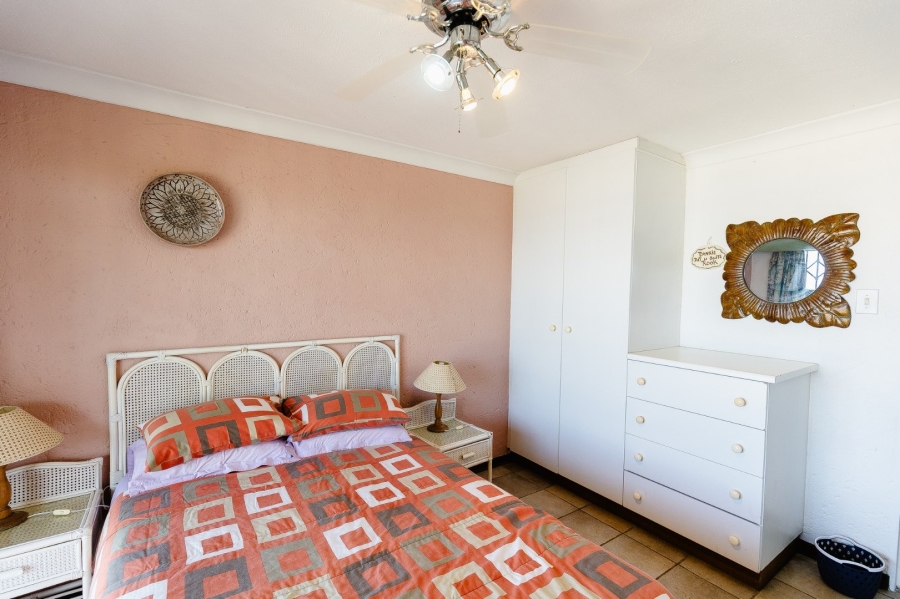 4 Bedroom Property for Sale in Manaba Beach KwaZulu-Natal