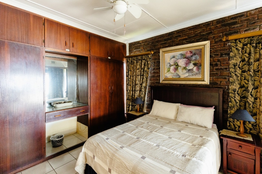 4 Bedroom Property for Sale in Manaba Beach KwaZulu-Natal