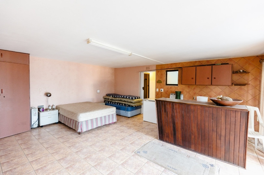 4 Bedroom Property for Sale in Manaba Beach KwaZulu-Natal