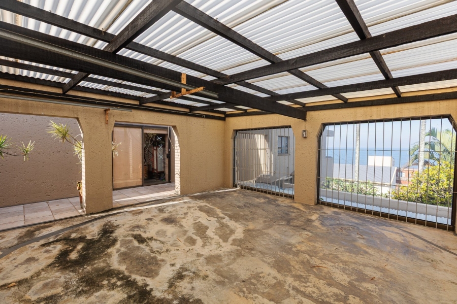 4 Bedroom Property for Sale in Manaba Beach KwaZulu-Natal