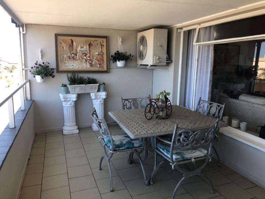 2 Bedroom Property for Sale in Manaba Beach KwaZulu-Natal