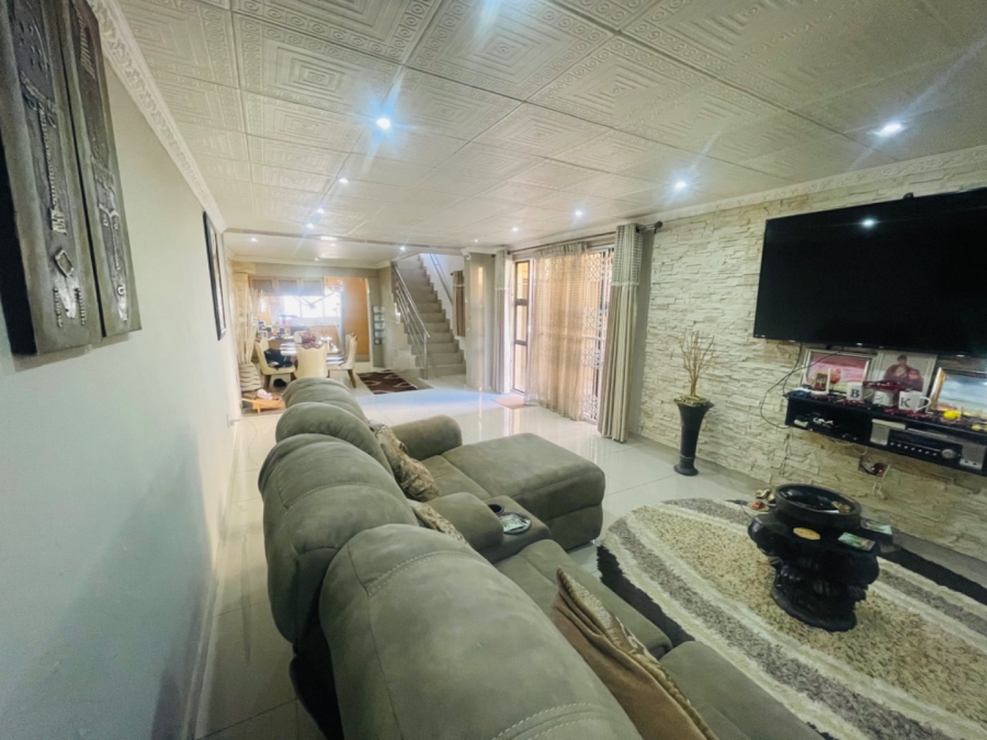 4 Bedroom Property for Sale in Montford KwaZulu-Natal