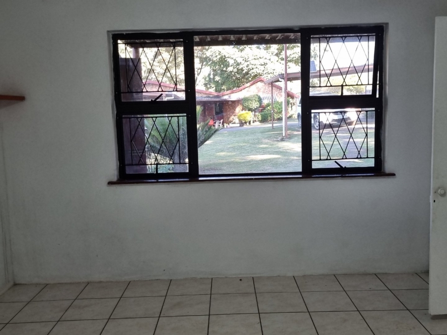 To Let 1 Bedroom Property for Rent in Claridge KwaZulu-Natal