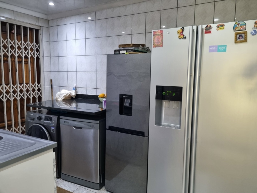 4 Bedroom Property for Sale in Claridge KwaZulu-Natal