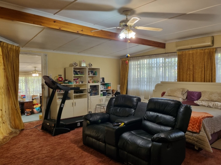 4 Bedroom Property for Sale in Claridge KwaZulu-Natal