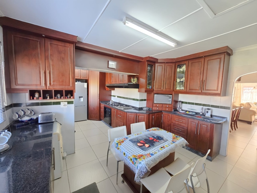 5 Bedroom Property for Sale in Stanger Manor KwaZulu-Natal