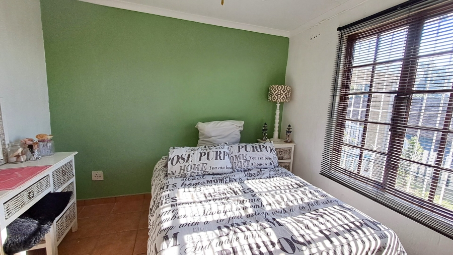 3 Bedroom Property for Sale in Port Edward KwaZulu-Natal