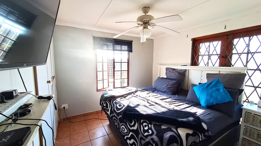 3 Bedroom Property for Sale in Port Edward KwaZulu-Natal