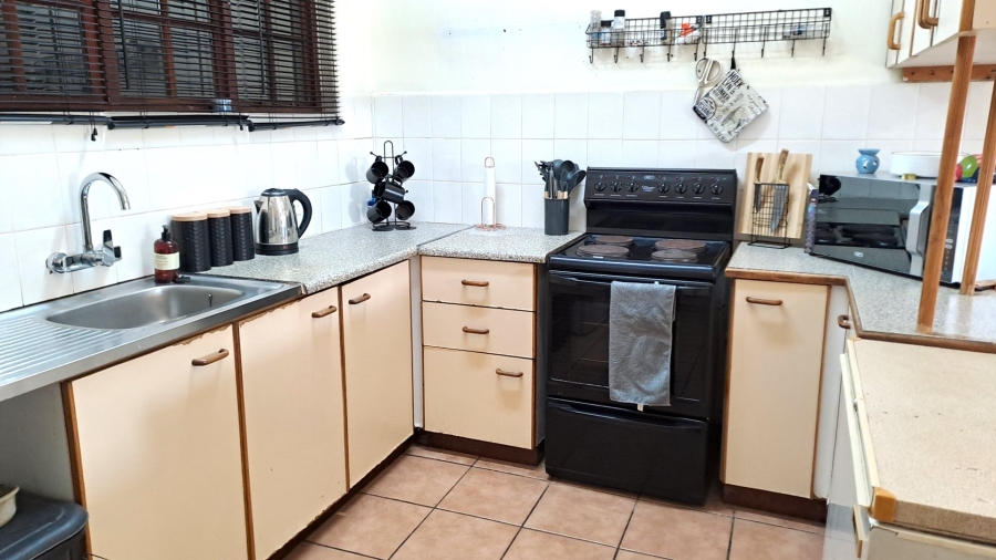 3 Bedroom Property for Sale in Port Edward KwaZulu-Natal