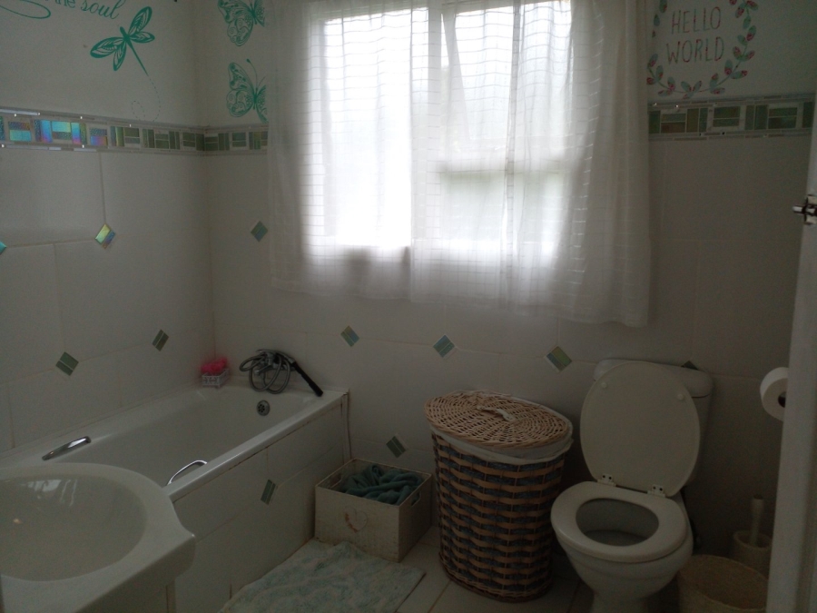 3 Bedroom Property for Sale in Leisure Bay KwaZulu-Natal