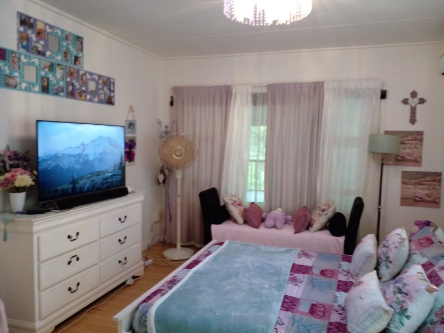 3 Bedroom Property for Sale in Leisure Bay KwaZulu-Natal