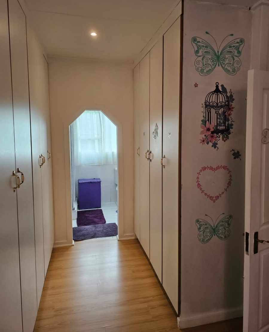 3 Bedroom Property for Sale in Leisure Bay KwaZulu-Natal