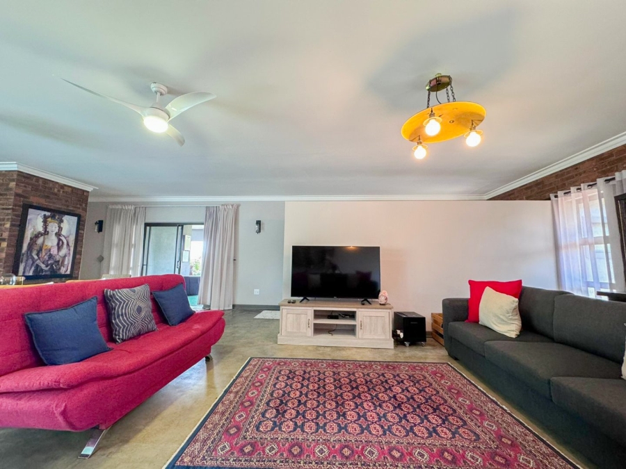 3 Bedroom Property for Sale in Vulintaba Country Estate KwaZulu-Natal